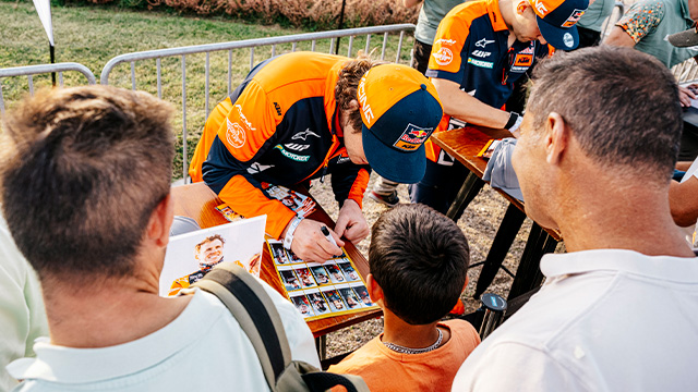 Sess&atilde;o de aut&oacute;grafos 2025 - bp Ultimate Rally-Raid Portugal