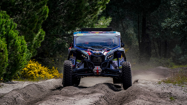 Matthias Walkner marca presen&ccedil;a em SSV no bp Ultimate Rally-Raid Portugal